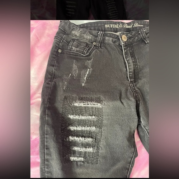 Super comfy Buffalo faux ripped jeggings - Picture 3 of 8